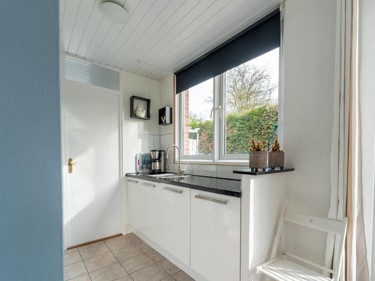 Holiday Home In Baarland With Fenced Garden 外观 照片